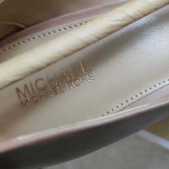 NWT - Michael Kors Keke Mid Pump size 8.5 - Picture 3 of 11